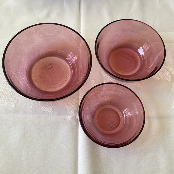 Social Studies Hostess Nesting Bowls Mauve New in box Set of 3 - Picture 3 of 9